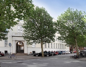 Indgang med træer, Hammerensgade København